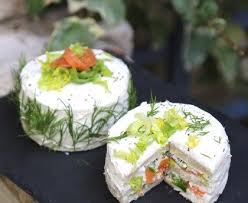 Sandwich Cakes Indivuels Au Saumon Fume Et Aux Herbes Recette Recette Saumon Fume Recettes De Cuisine