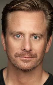 Джеймс Маккензи Робинсон (James McKenzie Robinson): фильмы, биография,  семья, фильмография — Кинопоиск