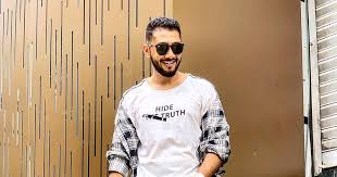 After much anticipation, gauahar khan and zaid darbar got married amidst much fanfare. Zaid Darbar Biography Wikipedia Age Height Weight Girlfreind Measurment