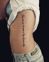 Pies Para Que Los Quiero Si Tengo Alas Para Volar Tatuaje Pies Para Que Los Quiero Si Tengo Alas Para Volar Letteringtattoo Letras Lettering Tattoogirl Tattoogirls Tattoo Tattoos Ink Inktattoo Girlstattoos