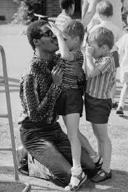 Maybe you would like to learn more about one of these? Stevie Wonder Visiting A Children S School For The Blind In London C 1970 853 1280 Historyporn