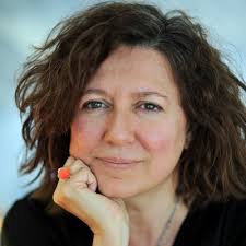 Je serai très heureuse de vous retrouver à Lausanne pour la première  projection publique du film Médecines d'Ici, Médecines d'Ailleurs que j'ai  réalisé avec Richard Hamon. Un voyage au cœur du soin