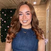 Jessica Wylie's Instagram, Twitter & Facebook