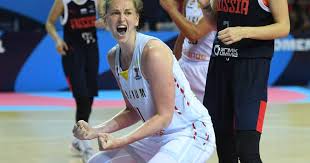 In florida/bradenton, waar omwille van de coronapandemie zonder publiek gespeeld wordt, wo. Meesseman Is Meer Dan Ooit De Leading Lady Van Belgian Cats Het Talent En De Touch Van Emma Is Ongezien In Belgie Meer Sport Hln Be
