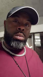 Floyd Oliver (@floydoliver8)