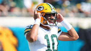 Jordan Love injury update: Quarterback leaves game