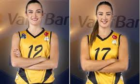 .oyuncularından, zehra güneş, naz aydemir akyol ve tuğba şenoğlu rok galibiyetinin ardından şunları söyledi: Vakifbank Tan Ozgenur Ve Cansu Ya Tesekkur Voleybol Plus