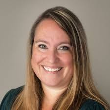 Amanda Largent's Instagram, Twitter & Facebook