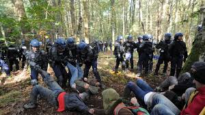 These included l'ambazada, bellevue, le liminbout, le moulin and la vacherie.18. Notre Dame Des Landes Aeroport Ou Non Castaner Veut Evacuer La Zad L Express