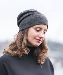 Gestrickte Jason's Kaschmirmütze mit Malabrigo Rios Garn für mein Kind.  Sie/Er sagte, sie/es sei warm, aber an windigen Tagen zieht der Wind direkt  durch. Würde ein dickeres Garn den Wind abhalten? Danke