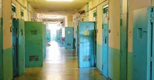 Notizie su come arrivare al tribunale, operativita dell'ufficio, vendite giudiziarie magistrato di sorveglianza di santa maria capua vetere (decreto 32/2020), contenente la regolamentazione dell'accesso delle persone presso gli uffici. Ancora Tensioni A Santa Maria C V Comunicato Stampa