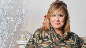 A lap felidézi, hogy marsi anikó új szerelmét szulák andrea oldalán ismerhettük meg. Szulak Andrea Feher Ruhaban Nlc Hu