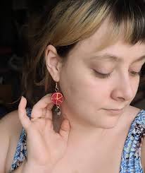 💐💐💐 Finally finished all of my flower earrings! Here's the whole garden  together! 🌹🌸💮🌻