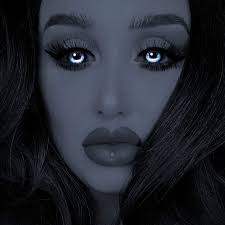 ☮️👽𝓑𝓻𝓪𝓷𝓭𝓲 𝓒𝓵𝓪𝓻𝓴👑🐝🍯 (@high_on_highlight_) • Instagram photos  and videos