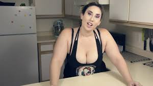 Kitty LeRoux - Big Sis Big Tits - Taboo Tube XXX