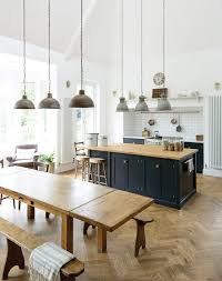 Visit ikea for quality kitchen base cabinets in a variety of practical and space saving designs, all at we dare to say that our tall kitchen cabinets, with their range of heights, widths, depths and colors. 10 Navy Blue Cabinets You Ll Fall In Love With Purewow