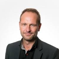 40+ "Thomas Molin" profiles