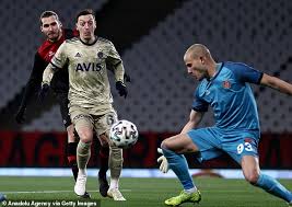 Mesut ozil's tenure at arsenal. Ex Arsenal Man Mesut Ozil Wins Praise For His Work Rate For Fenerbahce After He Makes First Start Daily Mail Online