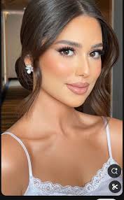 Looking for a hairstylist for October 5,2024. DM me for details.