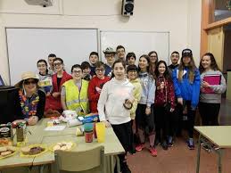 The national statistics institute is the official agency in spain that collects statistics about demography, economy, and spanish society. El Instituto Numero 5 Reconocido Por El Empleo De Herramientas Digitales El Comercio
