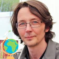 Hi! I recently joined because I'm curious about Swedish people reading  "taste"!🕵️