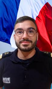 ⚓🇫🇷 C'est avec une grande tristesse que j'ai appris la disparition en mer  du second-maître Léo Soulas. Engagé dans l'opération Clémenceau 25, il  servait dans le GAN à bord de l'un des