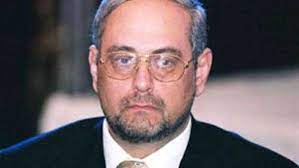 وأكد مصدر داخل اسرة الراحل الدكتور أحمد بهجت بصدور بيان بعد قليل. Zlzfcisabrajm