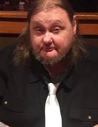 Robin Dale's Instagram, Twitter & Facebook