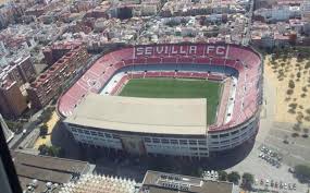 Er kon niet veel meer fout gaan. 57 Stadion Ideen Stadion Fussballstadien Fussball