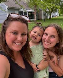 Robin Cobb's Instagram, Twitter & Facebook