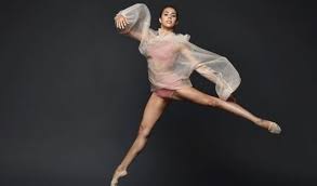 Об этом счастливые родители сообщили на своих. Margarita Mamun Biografiya Gimnastki Foto Lichnaya Zhizn Roditeli Muzh Rost I Ves 2021 Uznaj Vsyo