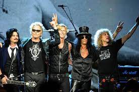 Guns n' roses / members Classic Guns N Roses Members Perform With Myles Kennedy At Rock Hall Induction Ceremony