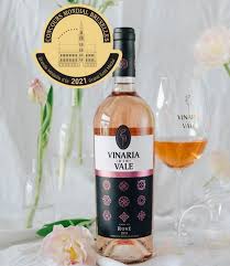 Record mondial omologat oficial la alba iulia! DouÄƒ Vinuri De Circa 100 Lei Cu Cel Mai Mare Premiu La Concours Mondial De Rose Fine Wine