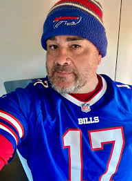 How do teams outsmart others in the front office?