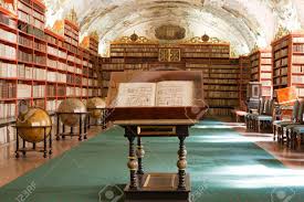 Jetzt vergleichen, die günstigsten finden und online kaufen mehr als 3,5 millionen produkte rund ums einrichten & wohnen transparent & fair möbel 24 einfach finden. Bibliothek Mit Alten Bucher Alte Globen Bucherregale Mobel In Theological Hall Mit Stuck Kloster Strahov Tschechische Republik Prag Lizenzfreie Fotos Bilder Und Stock Fotografie Image 12150373
