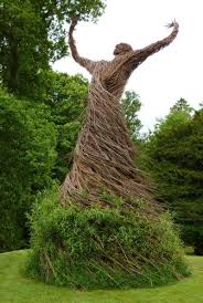 Gartendeko 45 Tolle Ideen Zum Kaufen Und Selbermachen Dekoideen Gartendeko Luxus Gartendekoration Dekoration Garden Decor Unique Gardens Garden Figures