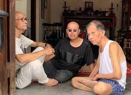 Thơ và tiểu luận của cô đã xuất hiện rộng rãi trên các tạp chí như poetry, american poetry review, và pen america. Nguyá»…n Huy Thiá»‡p Bong Dai Ä'á»• Mai VÄƒn Há»c Sai Gon