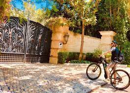Bikes And Hikes La Offers Many La Bike Tours Including Our Popular La In A Day Bike Tour Hollywood Bike Bike Tour Hollywood Sign Hike Los Angeles Sightseeing