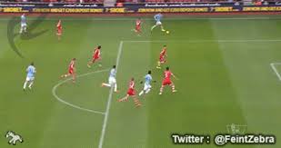 Alien vs predator shower alex ferguson manchester. Gif Sergio Aguero Goal Puts Manchester City 1 0 Ahead At Southampton Bleacher Report Latest News Videos And Highlights