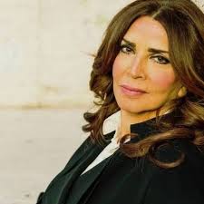 Μιμή Ντενίση: «Είναι αδύνατον να είμαι με έναν χαζό άντρα»