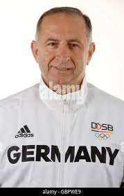 Hannover, Deutschland. 6. Juli 2016. Florian Frank stellt bei einem  Fototermin während der Vorbereitungen für die Olympischen Spiele in Rio in  der Emmich-Cambrai-Kaserne in Hannover. 6. Juli 2016. Bildnachweis: Frank  Mai /