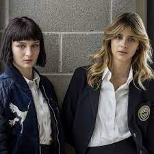 Antonio le fosse, giacomo mazzariol, marco raspanti, romolo re salvador, eleonora trucchi. Baby Netflix Bestatigt Dritte Staffel Als Serienabschluss Geheimnisse Von Chiara Und Ludovica Kommen Ans Licht Tv Wunschliste