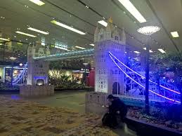 There is a plan to redevelop the moving walkway as a part of the second phase of the airport redevelopment. Sin Singapore Airport Guide Terminal Map Lounges Bars Restaurants Reviews With Images
