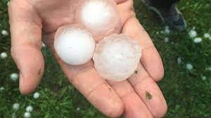 Maltempo, grandine e vento ciclonico su modena, 30 feriti. Video Meteo La Grandinata Record Di Modena Vere E Proprie Bombe Dal Cielo Meteo Giornale