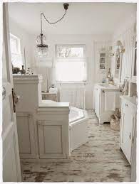 Shabby And Charme Una Favolosa Stanza Da Bagno In Stile Shabby Chic Shabby Chic Bathroom Shabby Chic Bedrooms Shabby Chic Interiors