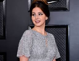 Her music is noted for its stylized, cinematic quality. Hpu0 Quepoksmm