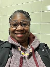 Ella Price's Instagram, Twitter & Facebook