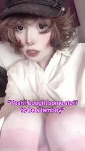 Los Femboys Son Molestos