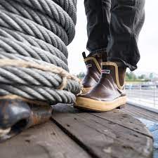 These ankle deck boots have been crafted specifically for sport and recreational fisherman. Women S 6 In Legacy Ankle Deck Boot Xtratuf