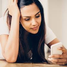 People Who Look for Love This Way Tend to Have Low Self-Esteem, Say Mean  Scientists